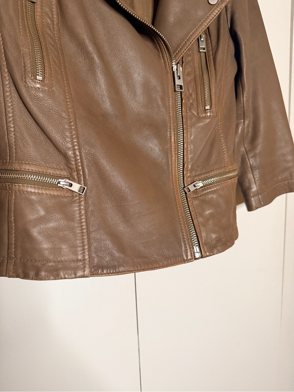 AllSaints Cropped Cargo Leather Biker Jacket - Picture 8 of 10